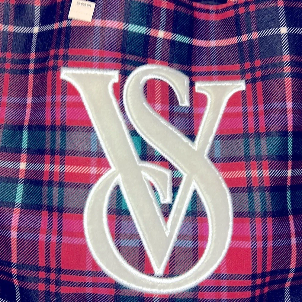 NWT VICTORIA’S SECRET red and black plaid signature large cloth tote bag. - Picture 2 of 10